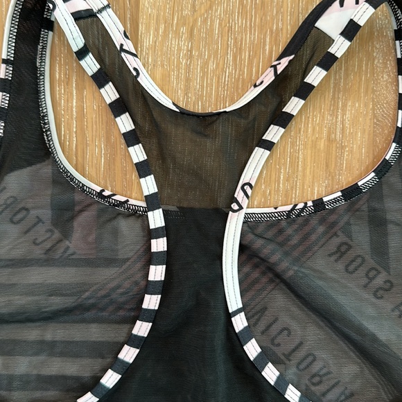 Victoria Sport Racerback Sportsbra - Picture 4 of 5